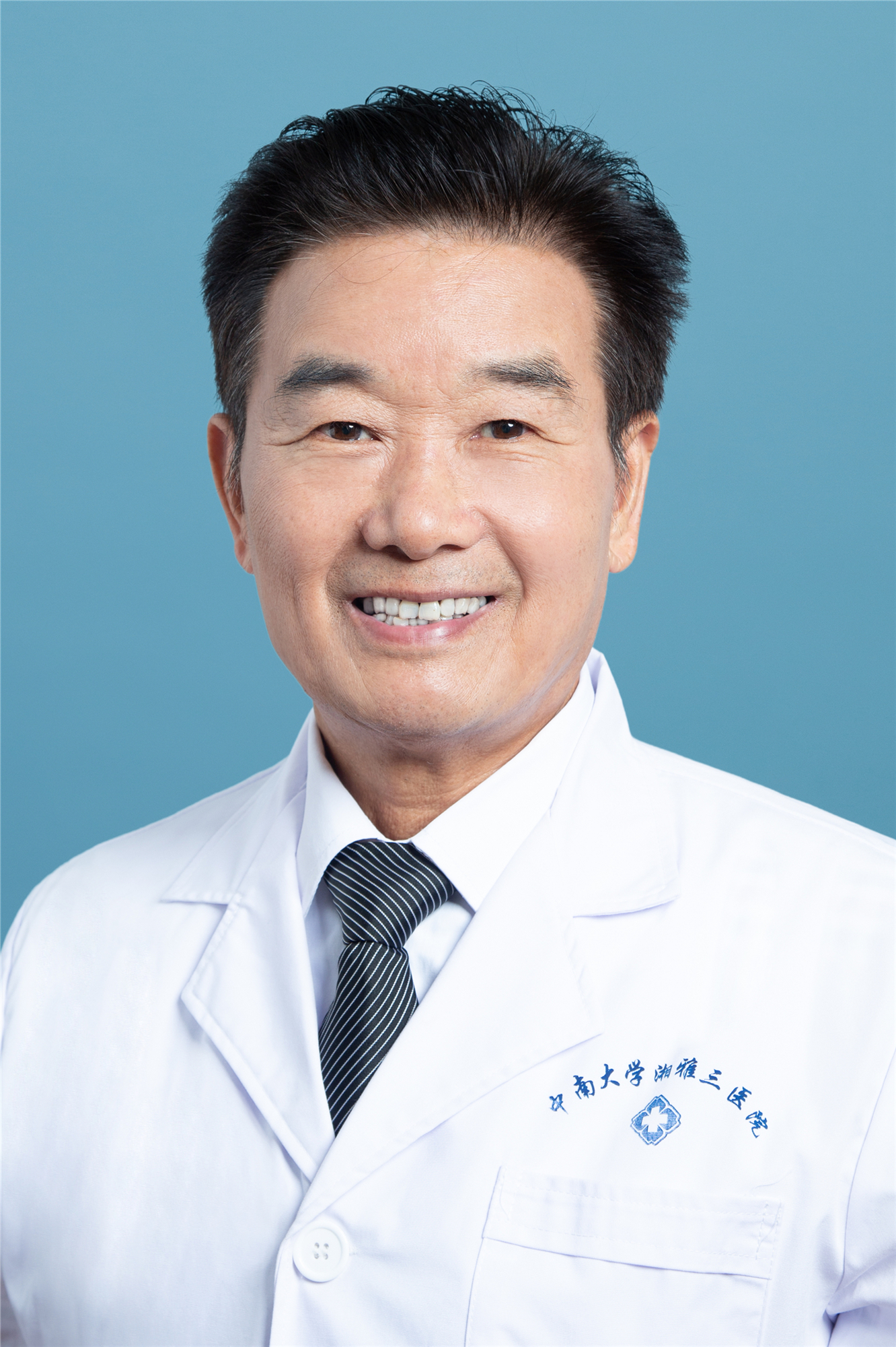 蒋先镇 主任医师、教授